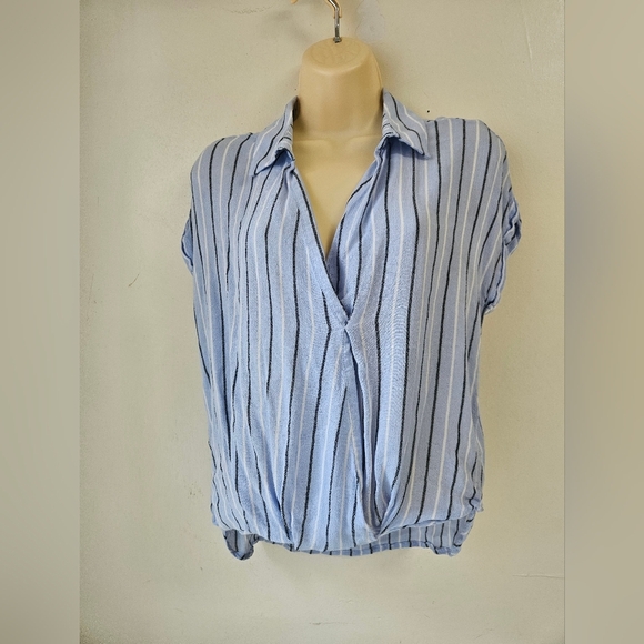 BP- Women's Blue With Stripes XS Cap Sleeve Wrap Button Down Shirt - Picture 1 of 6